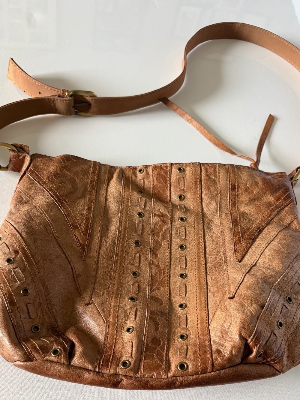 Cabin Creek Leather Crossbody/Shoulder Bag with Adjustable Strap